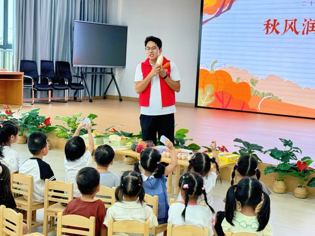 qiufen.jpg qiufen.jpg